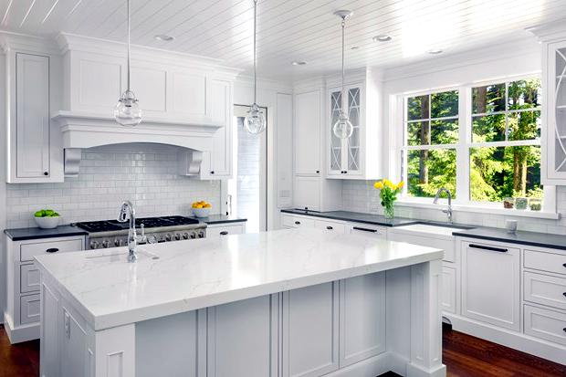 The all-white kitchen: Pros and cons